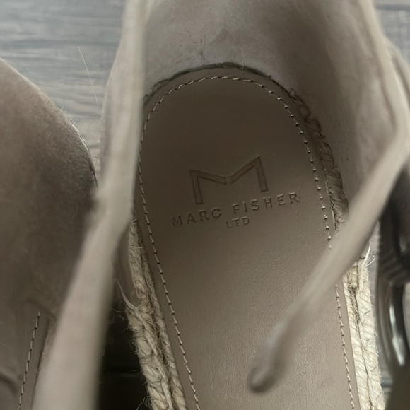 Marc Fisher Lalida Platform Wedge Espadrilles Grey/Taupe Suede Sandals Size 9 - Picture 3 of 7